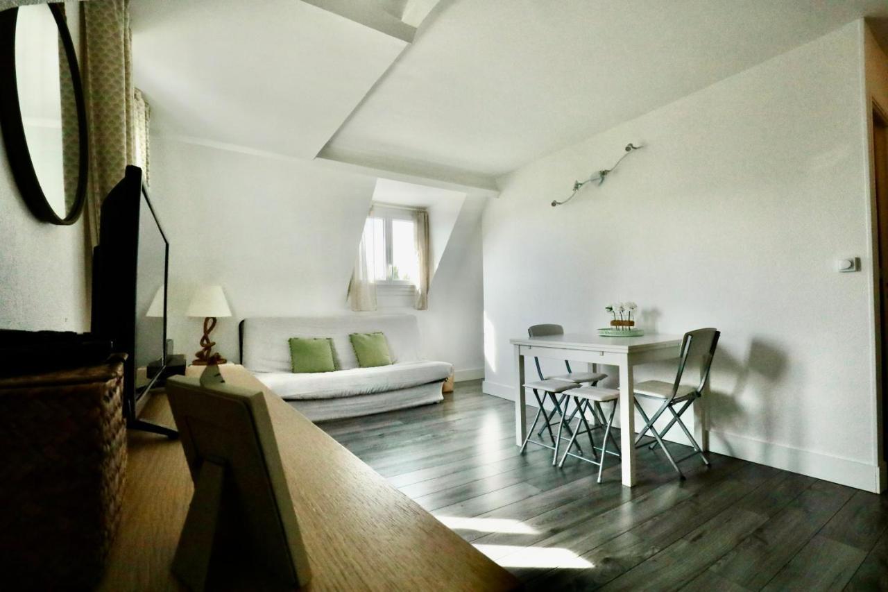 Appartement De L'Hippodrome Avec Deux Chambres Deauville Eksteriør bilde