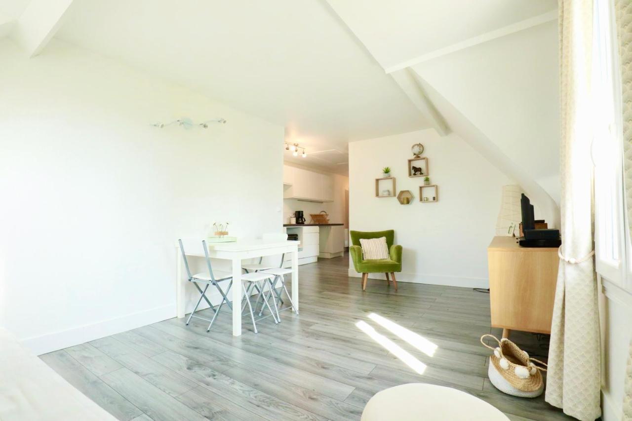 Appartement De L'Hippodrome Avec Deux Chambres Deauville Eksteriør bilde